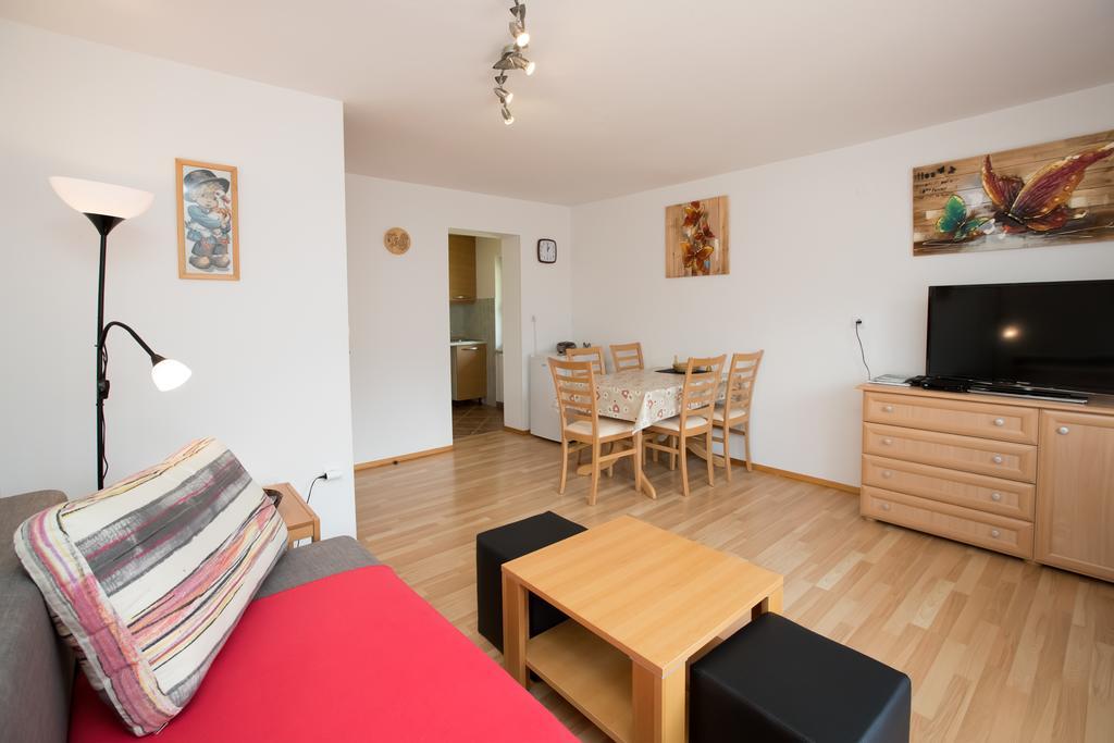 Apartmaji Matej Cvetek بوينج المظهر الخارجي الصورة